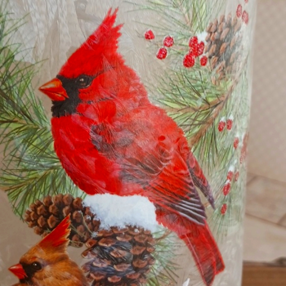 Holiday hurricane/vase 8" frosted glass w/ cardinals, by Valeri/Qvc,w-lights,New - Picture 3 of 16